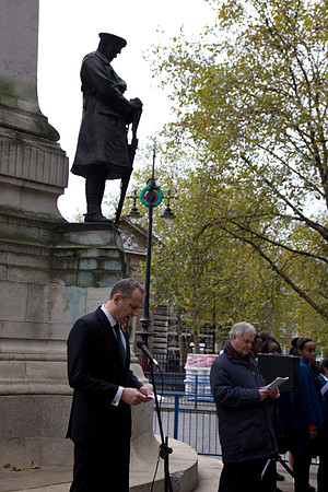 London Euston Remembrance Service Photograph 019