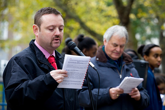 London Euston Remembrance Service Photograph 082