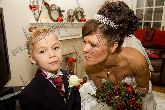Nikki & Ian's Wedding Photogaphs Near Warwickshire