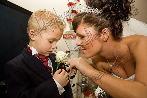 Nikki & Ian's Wedding Photogaphs Near Warwickshire