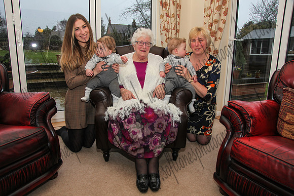 Pete's Family-10