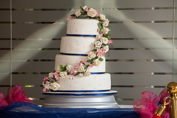 Wedding Photographers Leicestershire Wedding Cake