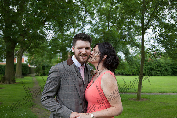 210618382Jessica and Tom