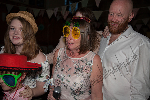 210618677Jessica and Tom