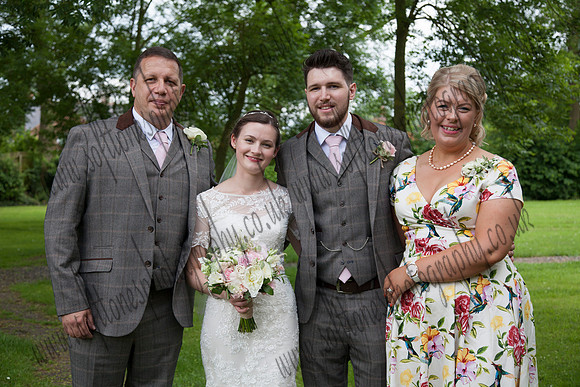 210618387Jessica and Tom