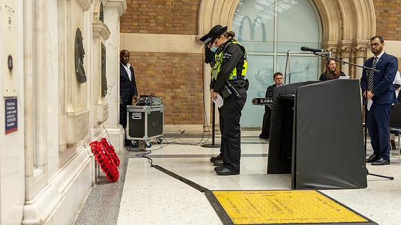 Liverpool Street Station 23-18