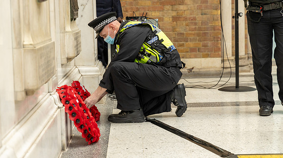Liverpool Street Station 23-19
