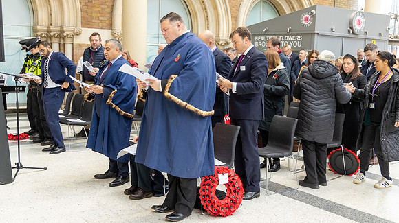 Liverpool Street Station 23-51