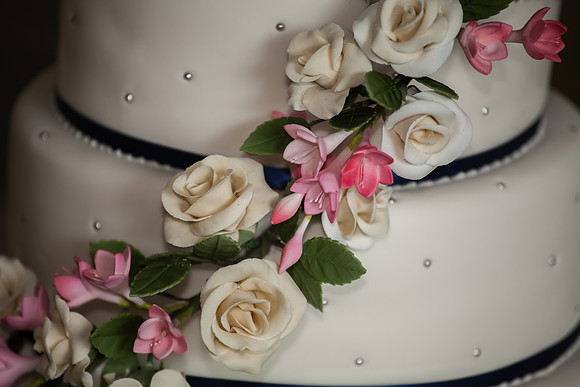 Wedding Photographers Leicestershire Wedding Cake